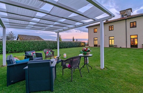 Le Piazze Villa | VILLA LEOPOLDINA - Nine Bedroom Villa, Sleeps 18