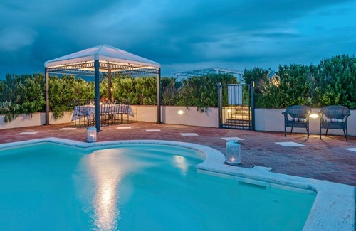 Le Piazze Villa | VILLA LEOPOLDINA - Nine Bedroom Villa, Sleeps 18