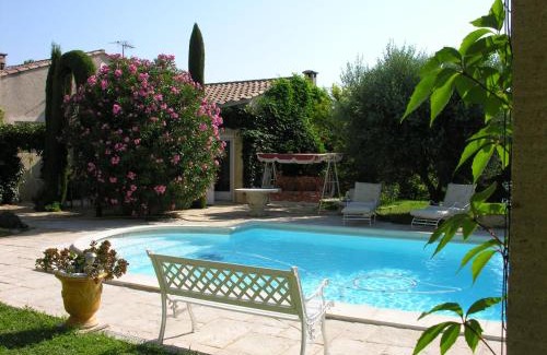 Sernhac Apartment | villa les iris