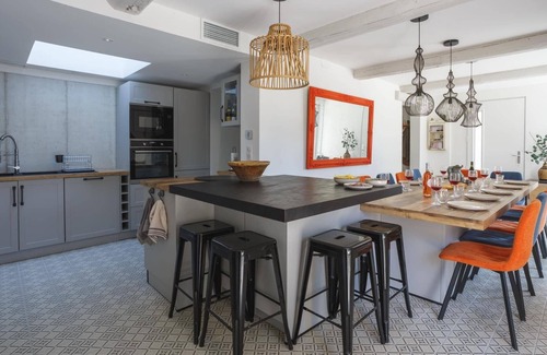 Collias Villa | Villa Les Pins Ensoleilles by Villa Plus