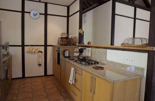 La Preneuse Villa | Villa Les Tecomas, equipped and comfortable villa directly on the sea