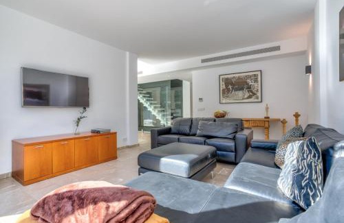 Cala San Vicente Villa | Villa LEsplendor