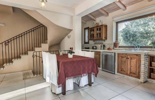 Kavvadades House | Villa Levanda – 3BR Retreat with Pool & Sea View