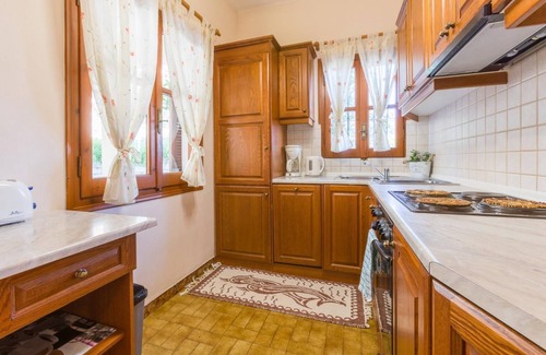Nisaki Villa | Villa Lina - Five Bedroom Villa, Sleeps 10