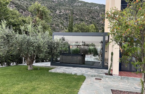 Edipsos Villa | Villa Livia - a stunning house in the real Greece