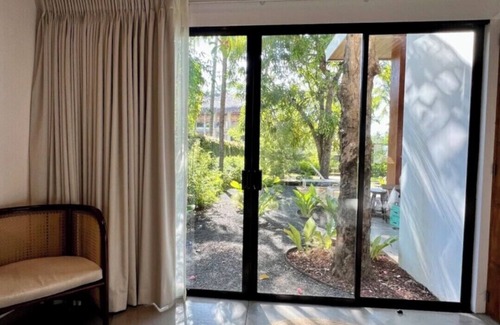 La Libertad House | Villa Los Padrinos - The Compound