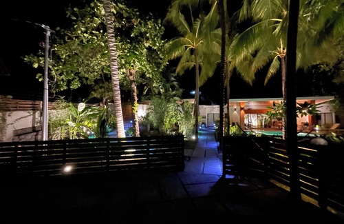 La Libertad House | Villa Los Padrinos - The Compound