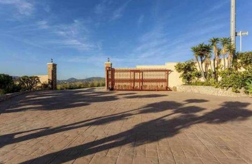 Fustera Villa | Villa Loaisa