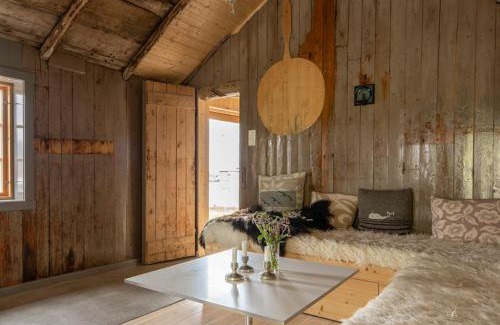 Bostad House | Villa Lofoten - The Steamery