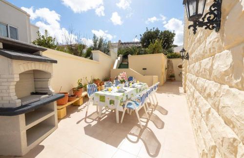 Santa Maria Estate House | Villa Lorella - Private Pool, Jacuzzi By Homely