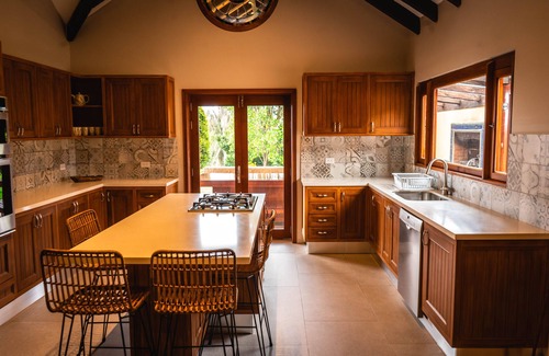 La Calera Villa | Villa Los Lagos