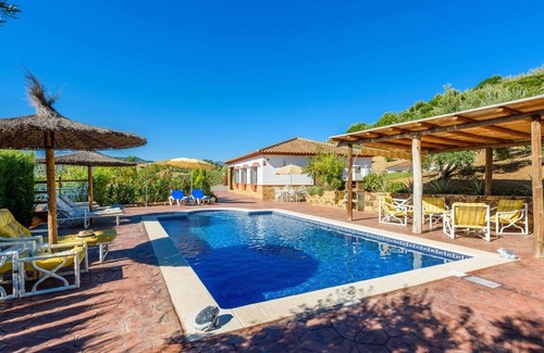 El Gastor Villa | Villa Los Rosales El Gastor by Ruralidays
