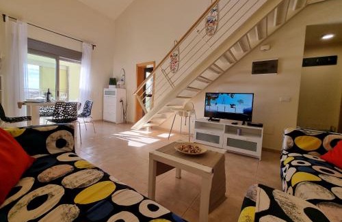 El Medano House | Villa Los Vientos only 100m to the surf beach, terrace, balcony, sea view, wifi