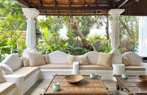 Parra Villa | VILLA LOU GOA Heritage Portuguese House built 1903 with Private Pool