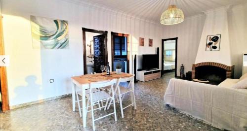 Setenil de las Bodegas Villa | Villa Lounge Paradise
