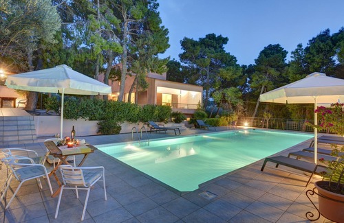 Loutraki Villa | Villa Loutraki Sunset in Loutraki Corinth