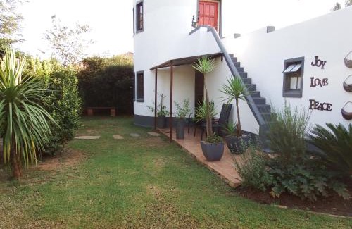 Swartruggens House | Villa Luca Guesthouse & Chalets