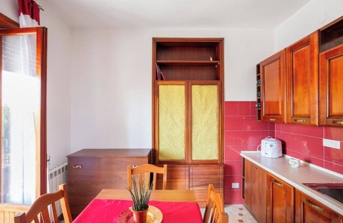 Minturno Villa | Villa 'Lucia' with Shared Terrace and Wi-Fi
