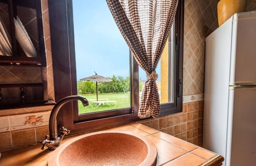 La Lantejuela Villa | Villa Lucrecia La Lantejuela by Ruralidays