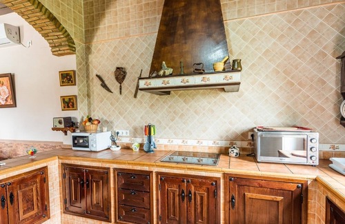 La Lantejuela Villa | Villa Lucrecia La Lantejuela by Ruralidays