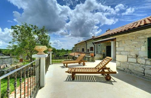 Rojnici House | Villa Lucy