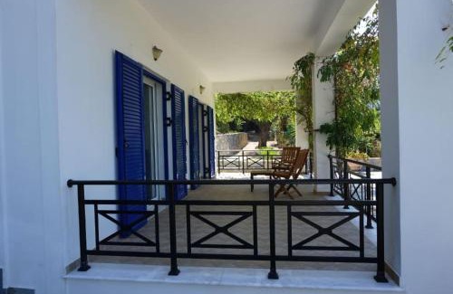 Avlakia Apartment | Villa Luna Apartment