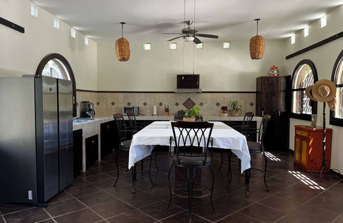 El Pescadero Villa | Villa Lunas de Mar, secret spot in Pescadero, sleeps 10, 4 bdrms, pool