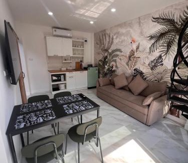 Bang Rak Phatthana House | Villa Luxe Bangkok Private Pool Whirlpool