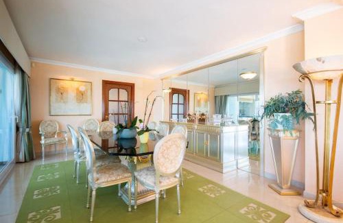 El Mas Isaac Villa | Villa Luxueuse, 2 piscines, spa et salle de sport, 5 chambres, 4 salles de bain