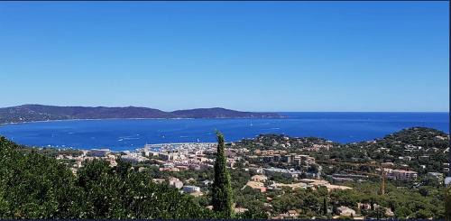 Cavalaire-sur-Mer House | Villa luxueuse moderne avec piscine & récemment rénovée, vue mer exceptionnelle!