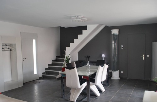 Hopitaux-Facultes Villa | Villa luxury 6/8 people with pool and jacuzzi