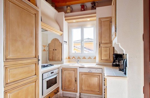 Saint-Maurice-dʼArdeche Villa | Villa Merlot - private terrace and garden