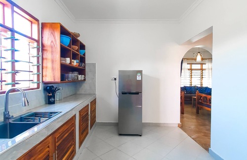 Msambweni Villa | Villa m. Pool, Tropischen Garten & ca 7 Minuten zum Herrlichen Weißen Sandstrand