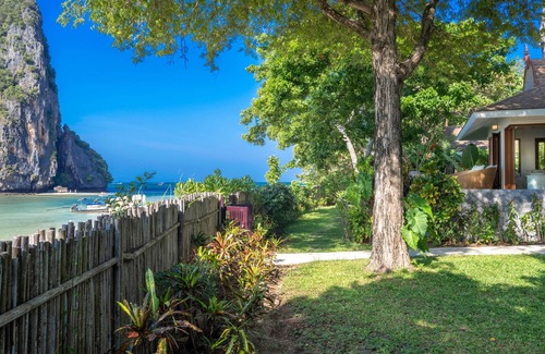 Krabi Villa | Villa Macaque and Villa Languor