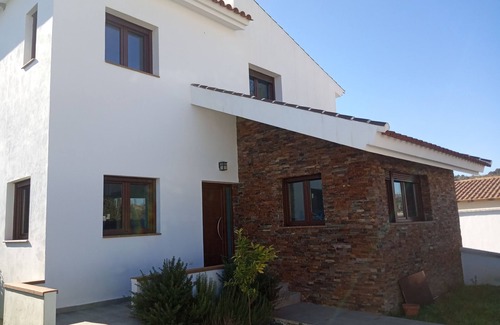 Loja House | Villa Madodos. A special and versatile accommodation.