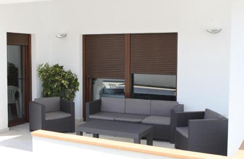 Loja House | Villa Madodos con piscina privada, jacuzzi, barbacoa y chimenea