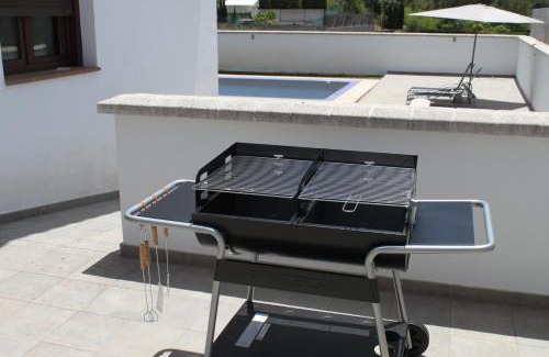 Loja House | Villa Madodos con piscina privada, jacuzzi, barbacoa y chimenea