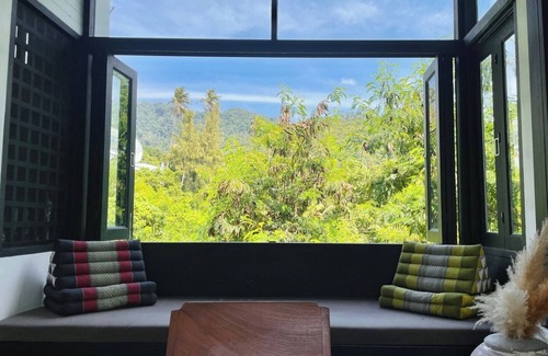 Maret House | Villa Mae - Gorgeous Thai Home with Amazing Pool