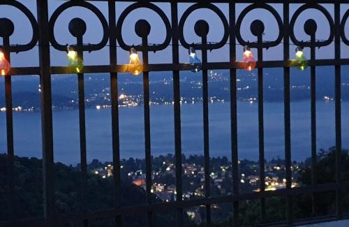 Massino Visconti Bed & Breakfast | Villa Magnolia BB, Lago Maggiore (Massino Visconti, Italy)