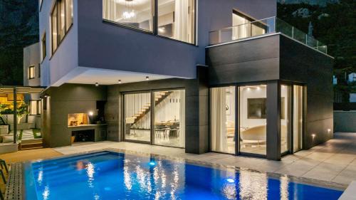 Zelenka Villa | Villa Magnus