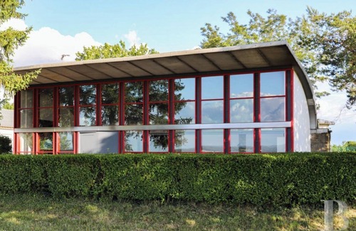 Doncourt-les-Conflans Villa | Villa 'Maison Le Corbusier' with Mountain View, Private Terrace and Wi-Fi