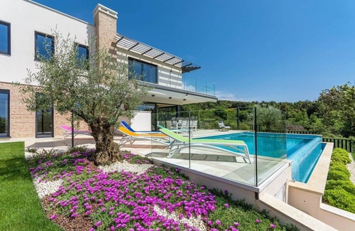 Vrsar Villa | Villa Maja - Luxurios villa in Vrsar, only 500 m from the beach