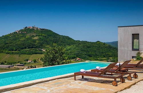 Sveti Bartol House | Villa Majestic Eye