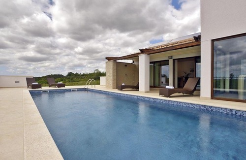 Gracisce House | Villa Mala Halu