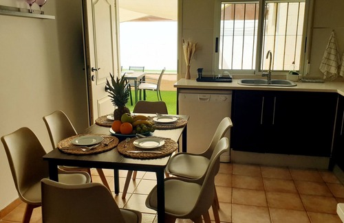 Riba-roja de Turia Villa | "Villa Malihu" Relaxation at a stone's throw from Valencia