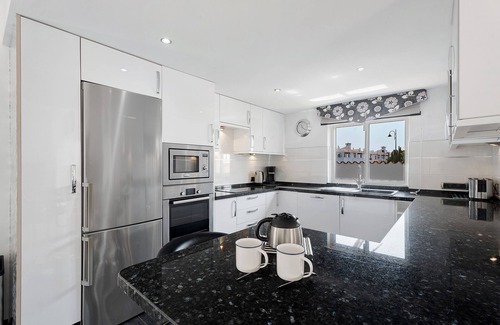 Complejo turistico Amarilla Golf Villa | "Villa Malpas" Near the Beach with Private Pool, Wi-Fi, Terrace & Garden