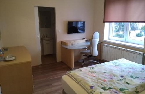 Lomianki Bed & Breakfast | Villa Malva
