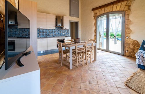 Menfi Villa | Villa Mamma Pina - Elegant, brand new, private pool, panorama, vegetable garden