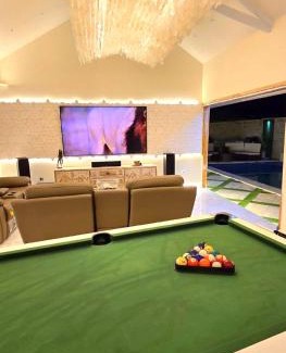 East Sumba Villa | Villa Mamuli - with Private Pool, 3 Bedrooms, Full Kitchen, Billiard, BBQ, Home Theatre