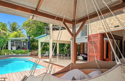 Dampierre Villa | Villa Manguier, unexpected cabin in the Mango tree